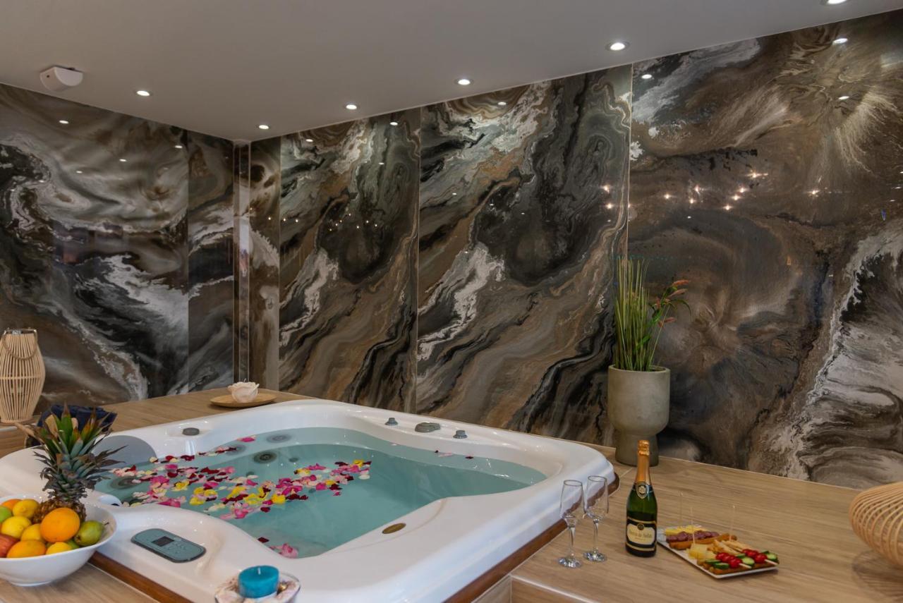 Agora Luxury Boutique Hotel Loutráki Buitenkant foto